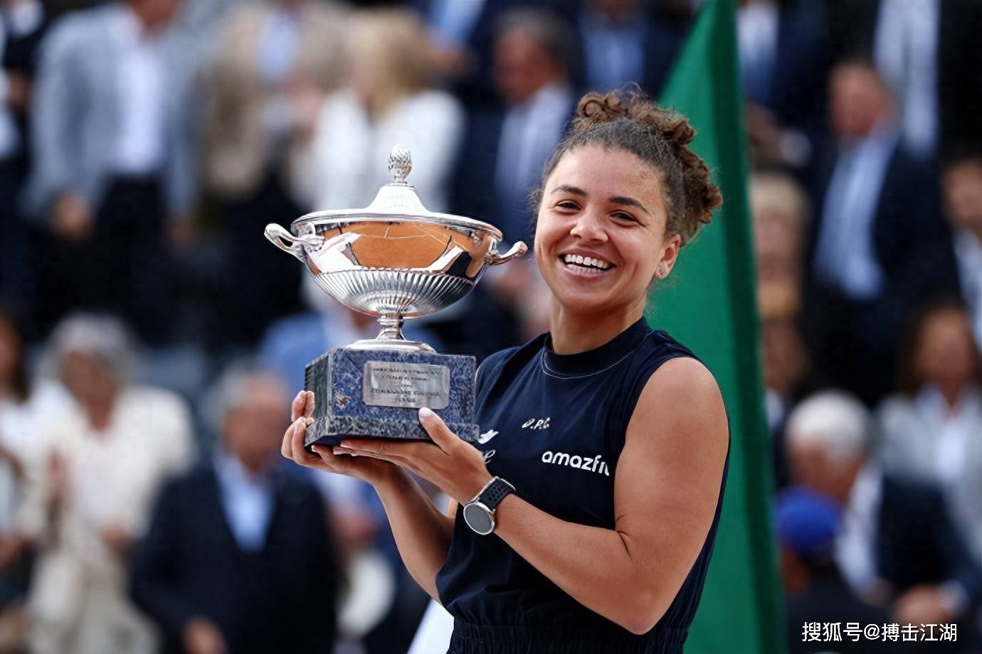 随着全球高 随着全球高